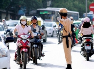 Nhiều Người Chưa Hiểu Đúng Luật Giao Thông ​